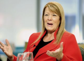 Margarita Stolbizer: “Ganan licitaciones millonarias y no tienen empleados”
