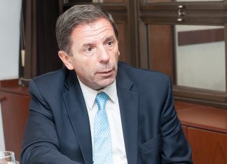 Javier Leal de Ibarra: “Desconozco que esta oficina pase al Ejecutivo.”