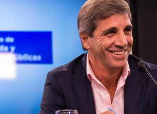 Luis Caputo: “Si ves el papelito, no hay agresión.”