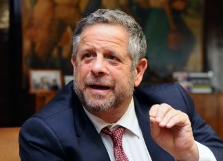 Adolfo Rubinsein: “Todas las vacunas del calendario nacional se están distribuyendo en tiempo y forma”