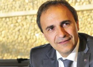 Ricardo Merlo: “Italia no piensa salir de Euro ni de la Unión Europea.”