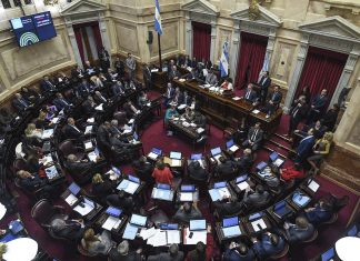Horas de negociaciones para evitar un final abrupto