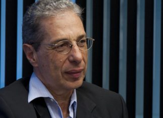 Daniel Marx: “Es un momento complicado y está centrado en el precio de dólar”
