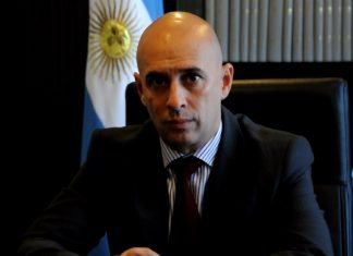 “Hay algunos que piensan especular con la situación social”