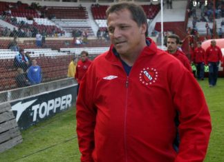 “Si está bien usado, el VAR serviría. Lo que falla acá es el hombre”