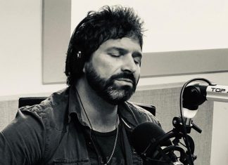 Arrancamos el viernes cantando junto a Ivan Noble