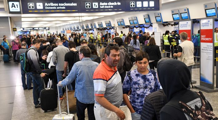 “Por democratizar el espacio aéreo, algunos pierden poder y no quieren que los pasajeros viajen mejor”