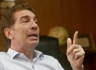 “Hablé con el fiscal de la Ciudad y le dije que avance a fondo con los agresores que tiraron piedras el sábado”