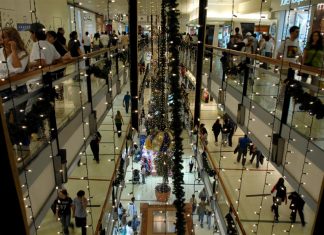 Según CAME, el comercio cayó un 9% en general