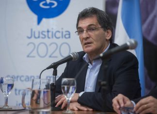Histórica cumbre en el Vaticano reúne a 44 representantes de diferentes colectividades