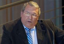 “La mayoría del público no tienen bienes y servicios al alcance del bolsillo”