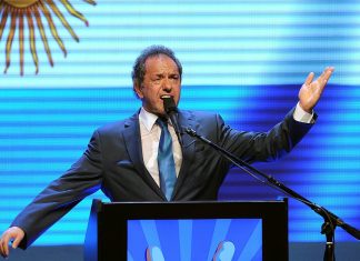 Daniel Scioli: “Vi el video de Cristina y me pareció me pareció una madre angustiada por su hija”