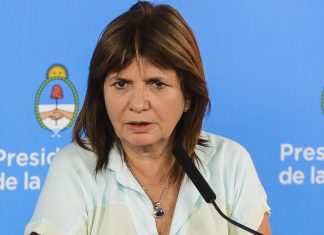 Patricia Bullrich: “Rafael Di Zeo es un barra brava”