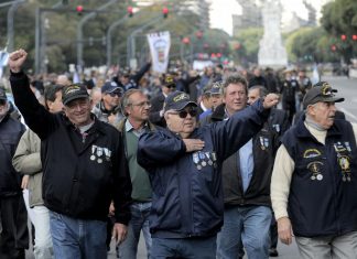Los Veteranos de Malvinas vuelven a marchar en un nuevo desfile por el 9 de julio
