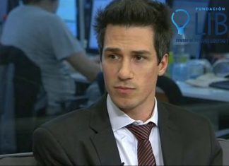 Iván Carrino: “Esto es solidaridad a fuerza de pistola”
