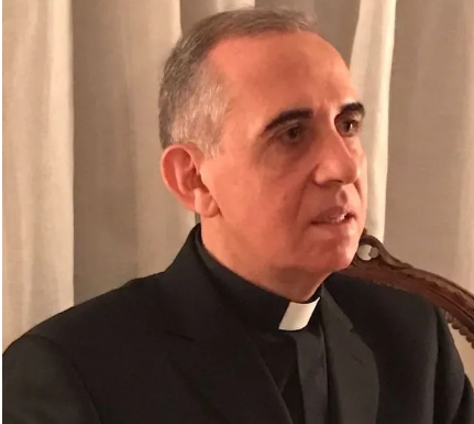 Padre Manolo: “El hombre está demostrando todos los días y cada vez más su limitación”