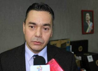 Venezuela: ordenaron perseguir a un médico por denunciar un caso sospechoso de coronavirus