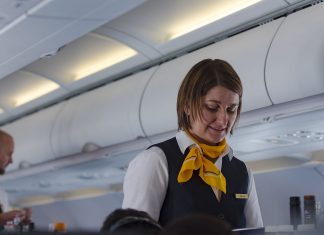 Azafata de Aerolíneas Argentinas: “Tengo dos compañeras internadas y otras dos con cuarentena preventiva”