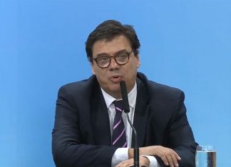 Claudio Moroni: “El crédito es para autónomos y monotribustistas independientemente de su categoría”