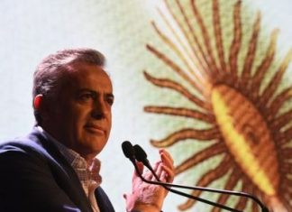Alfredo Cornejo: “Los opositores nos retraemos porque el empoderamiento de Alberto y Cristina nos acorrala”