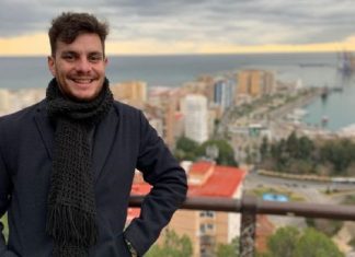 España: “Empezamos el proceso de desescalada. Hoy los bares ya han abierto con los horarios reducidos”