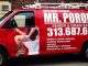 Mr. Poronga: la divertida historia de un plomero argentino que trabaja en Estados Unidos.