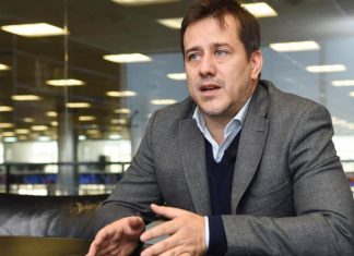 Mariano Recalde: “Los bolsones de comida están llegando a sectores que nunca habían llegado”