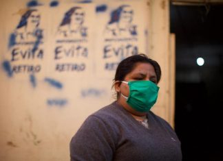 Villa 31: “El virus es un veneno, nos cuidamos e igual nos contagiamos”