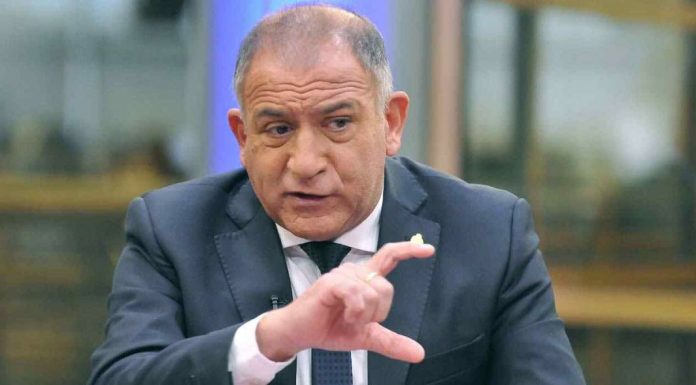 Luis Juez: “Se llenan la boca hablando de la democracia y después destruyen los valores de república que tenemos”