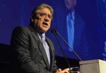 “Hay que medir si por tener un día más de camas de terapia intensiva no cierran miles de comercios”