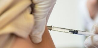 El testimonio de un argentino que probó la vacuna de Oxford contra el Covid-19