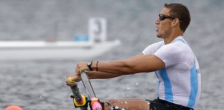 El enojo del remero Ariel Suárez: “Habilitan el fútbol y yo solo en el bote no puedo practicar”