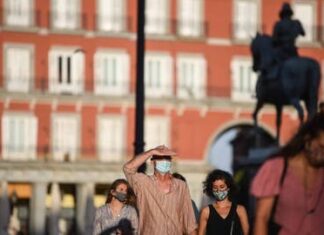 Desde España desmienten los dichos de Kicillof: “No hemos vuelto al confinamiento total en ningún lugar”