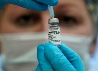 En Gales ya producen millones de dosis de la vacuna contra el Covid