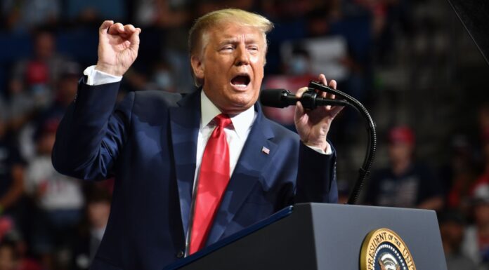 Diego Guelar: “Trump estaba incitando a la violencia meses antes de la elección”