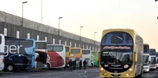 Regresan los micros de media y larga distancia para trabajadores esenciales