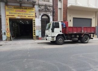 El dueño de una tienda de materiales para la construcción: “El Presidente ve otra realidad”