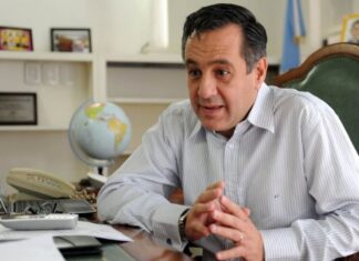 Finocchiaro, sobre Cristina Kirchner: “Nunca deja de sorprendernos, ayer fue una actriz consumada haciendo un relato”