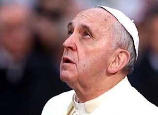 Tres políticos superaron al Papa Francisco en una encuesta sobre imagen positiva