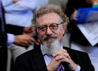 Alfredo Luenzo: “La Ley del Aborto es un complemento a la educación sexual, lo de ayer fue bisagra”