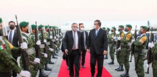 Tras el escándalo del ‘vacuna gate’, Alberto Fernández arribó a México