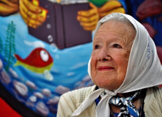 Nora Cortiñas: “Estoy orgullosa de mi hijo, de los 30 mil y de los que levantamos la bandera todos los días”