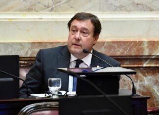 Alberto Weretilneck sobre la planta de GNL que instalará YPF en Río Negro: “No hubo ninguna decisión política”