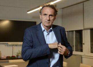 Katopodis prorrogó por 90 días la concesión de la Hidrovía