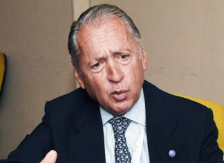 Daniel Funes de Rioja: “Es muy grave saber que el 50% del país está afuera del sistema”