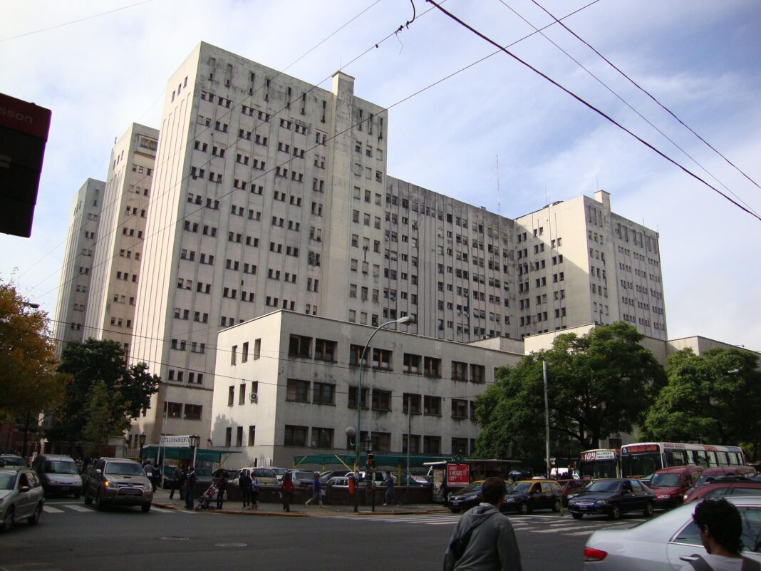 4hosp. de clinicas