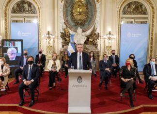 Marcos Ochoa: “Argentina se encuentra en el 15% de países con peor desempeño en la pandemia”