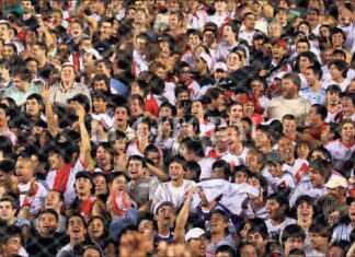 Matías Lammens: “El fútbol con público va a volver en el mediano plazo”