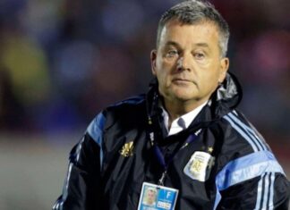 Humberto Grondona: “Acá hay una cosa básica y es que los jugadores no podían entrar”