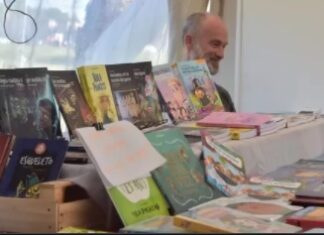 Denuncian adoctrinamiento ideológico en la Feria del Libro de Pehuajó